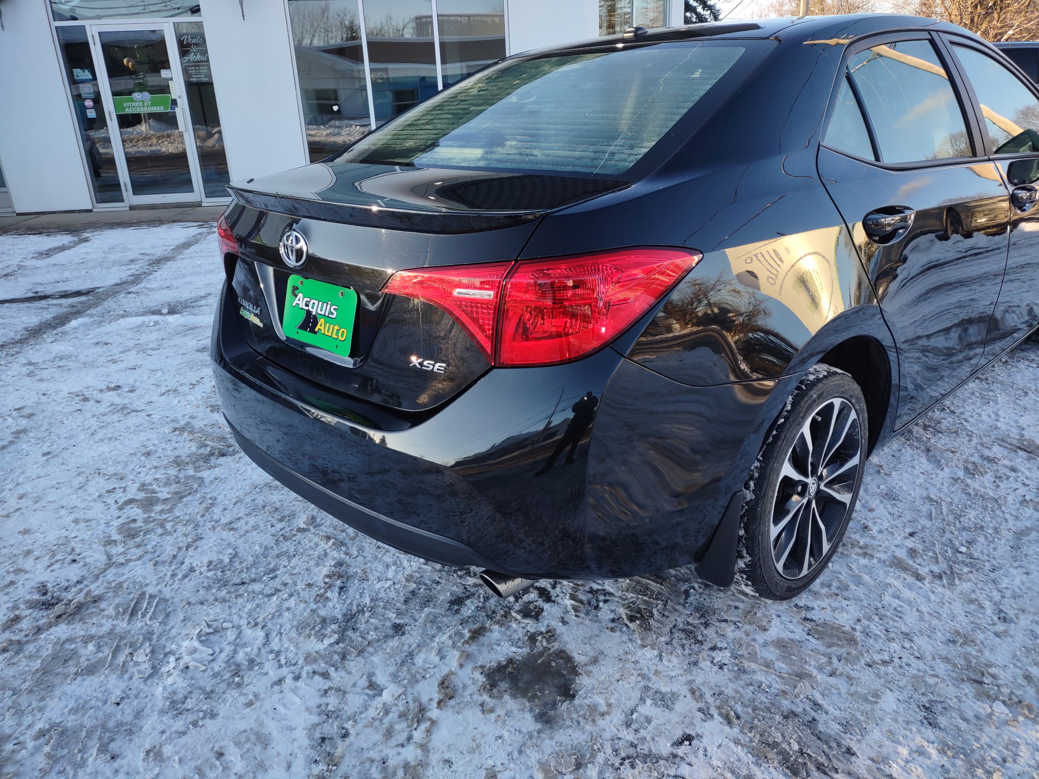 TOYOTA Corolla 2018 - Image 12