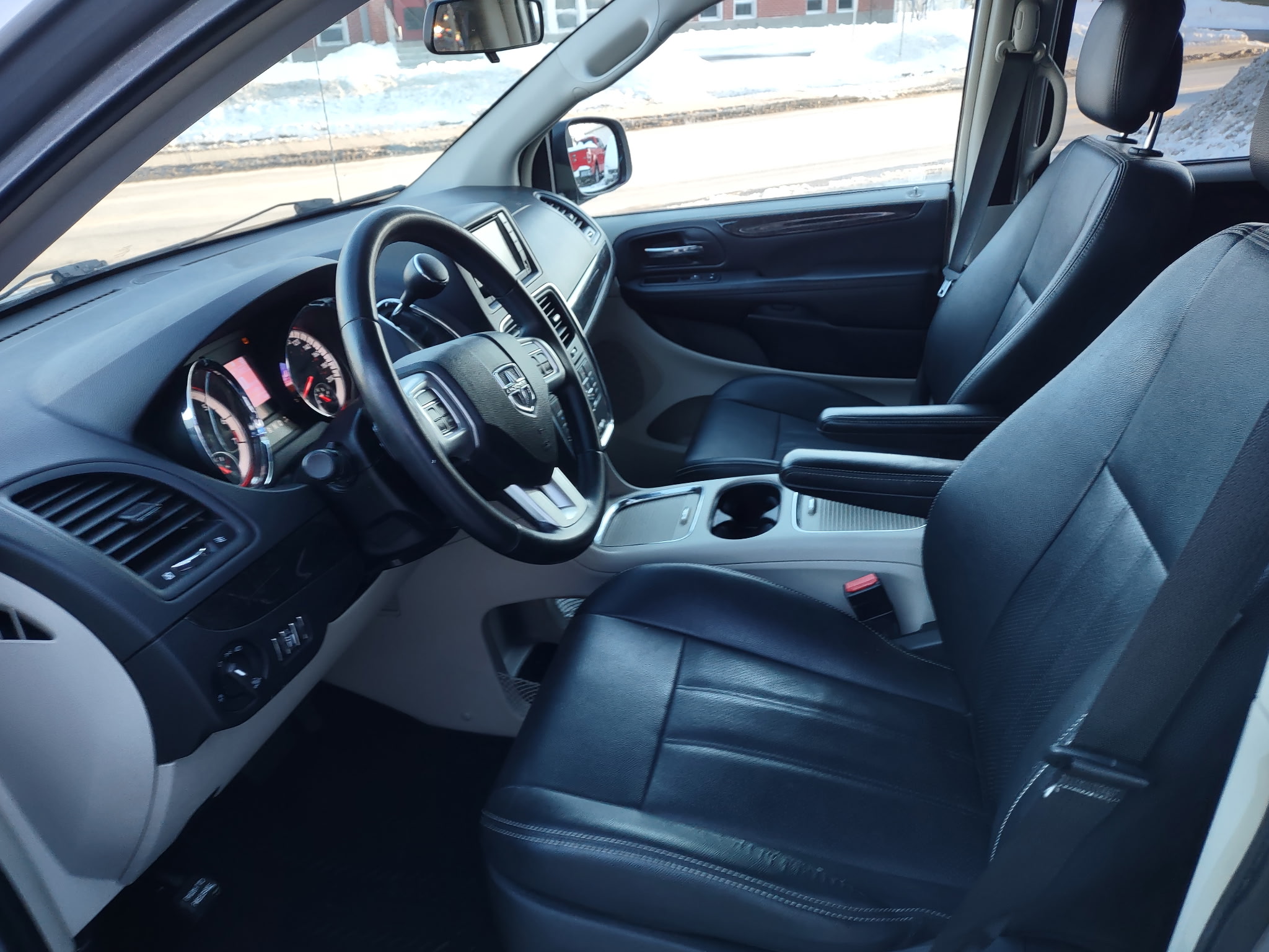 DODGE Grand Caravan 2017 - Image 5
