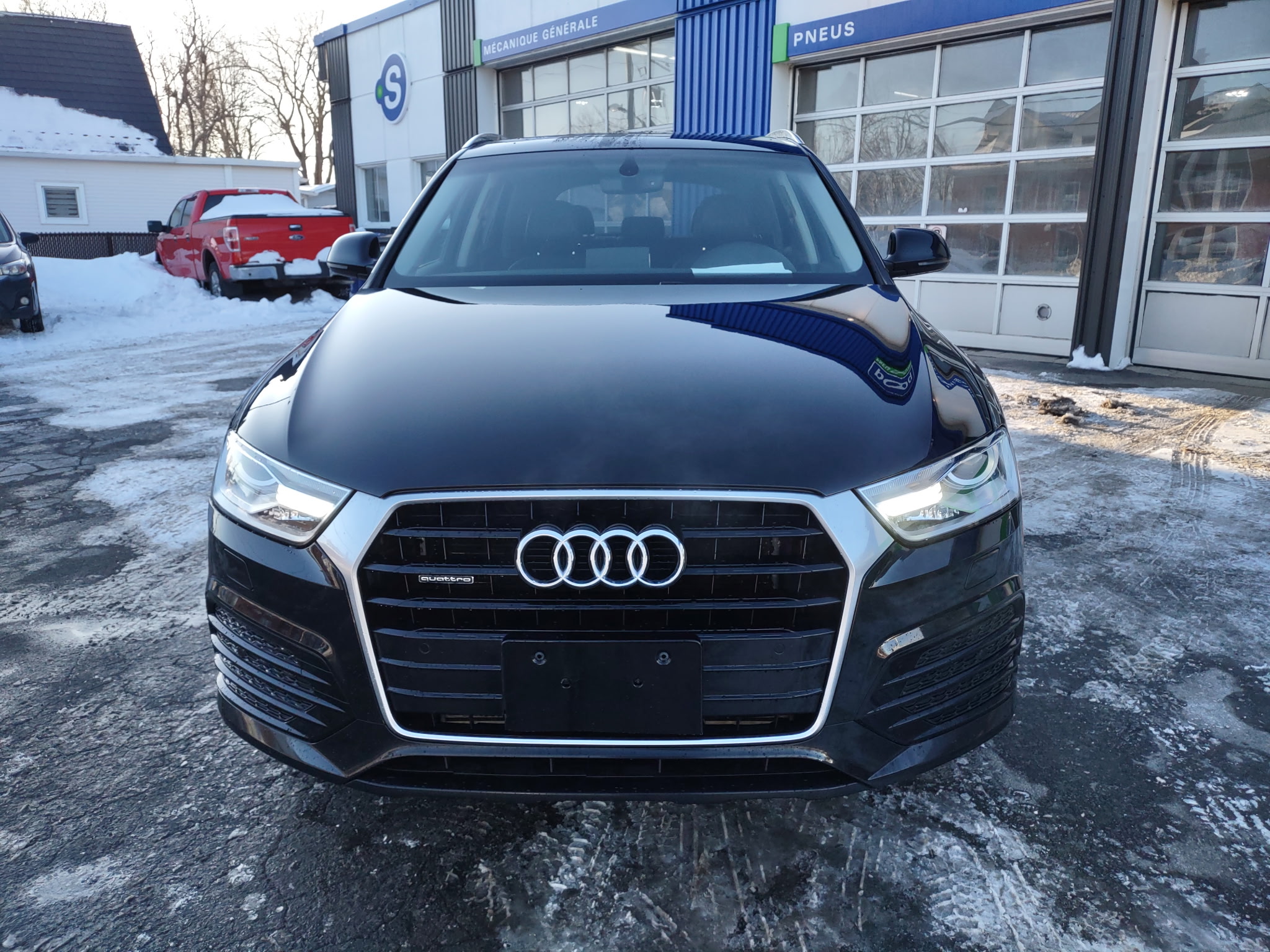 AUDI Q3 2018 - Image 12