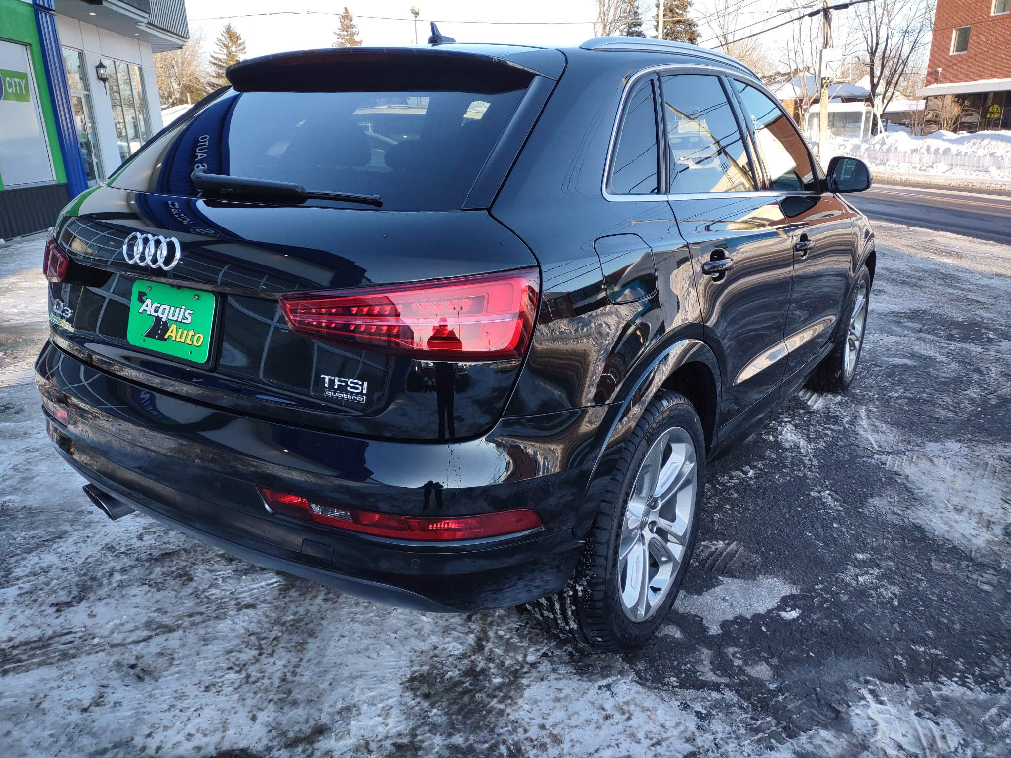 AUDI Q3 2018 - Image 16