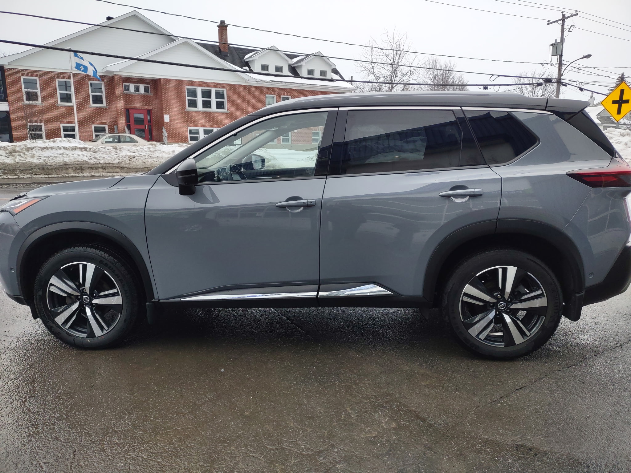 NISSAN Rogue 2021 - Image 16