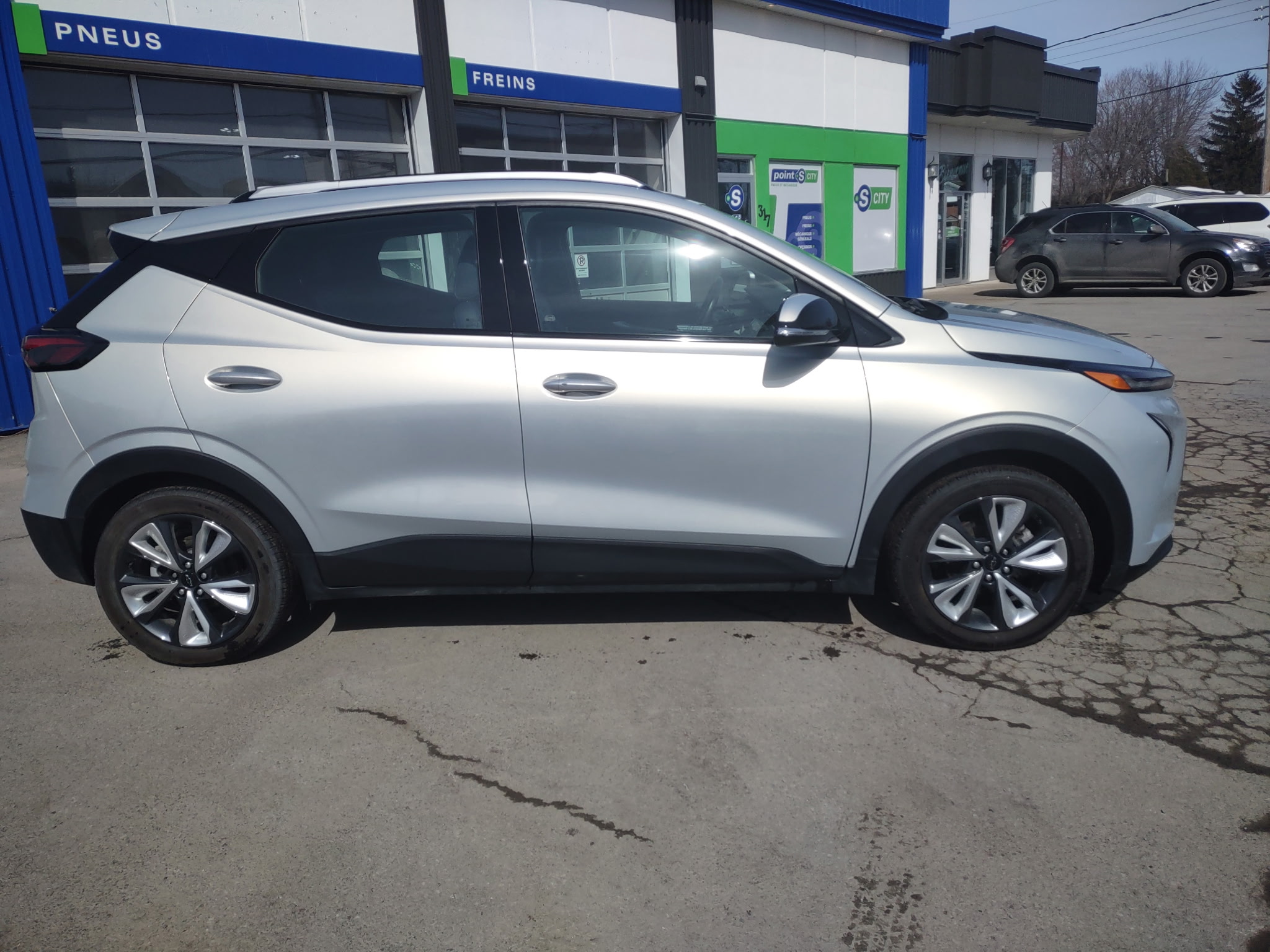 CHEVROLET Bolt EUV 2023 - Image 12
