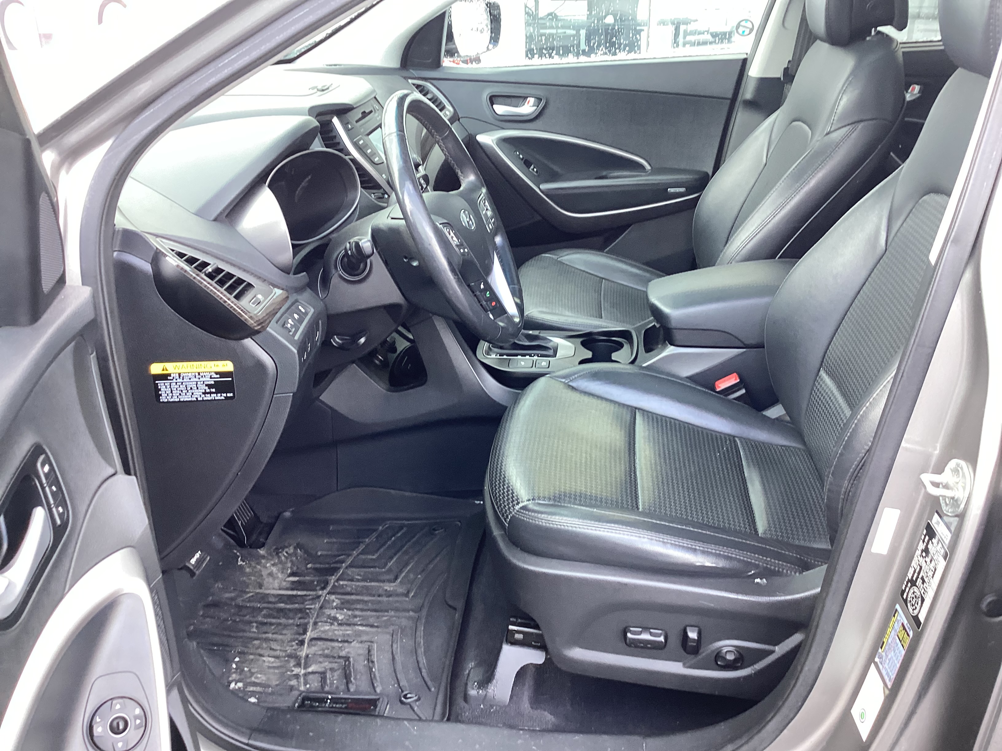 HYUNDAI Santa Fe 2015 - Image 9