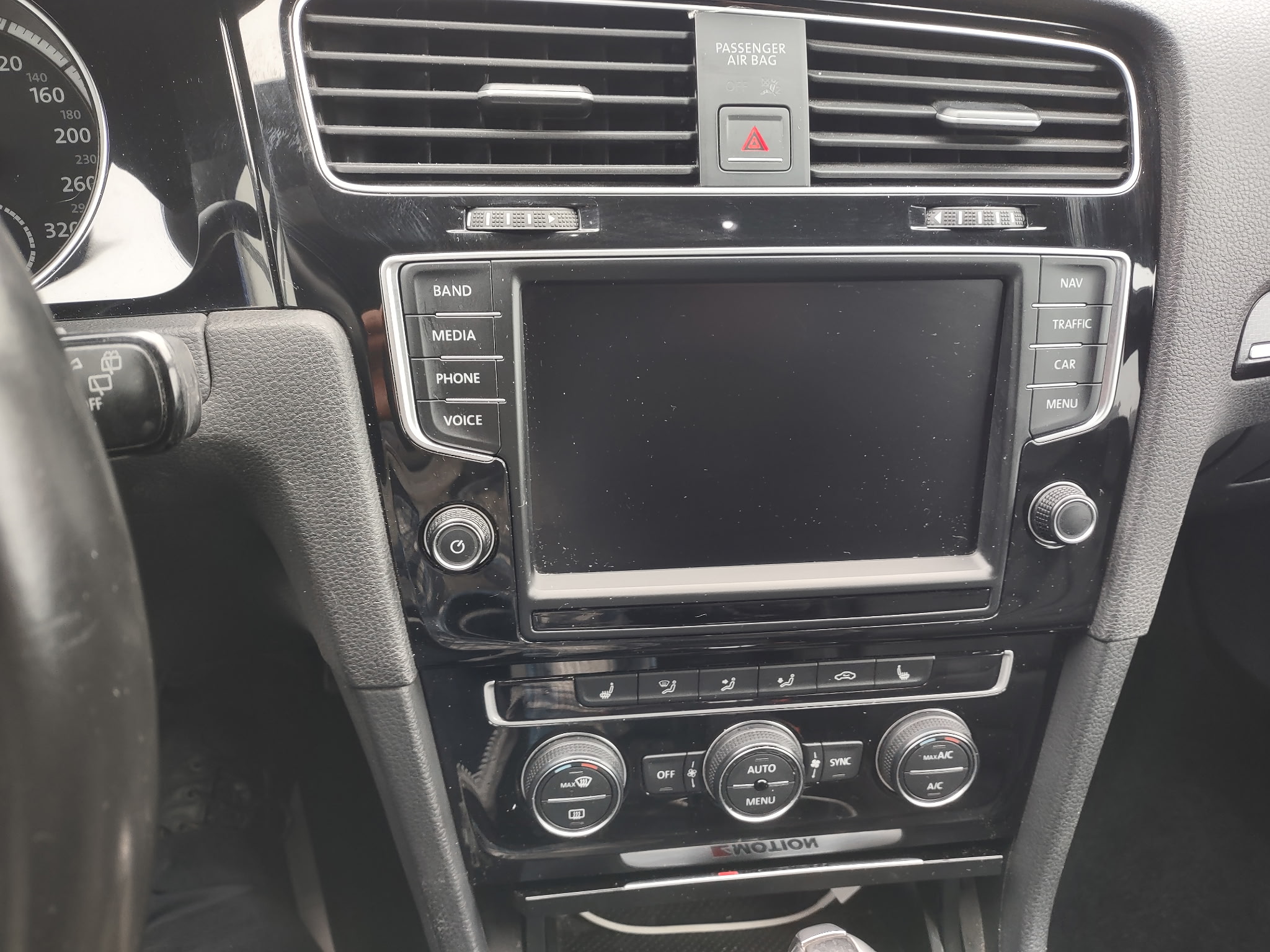 VOLKSWAGEN Golf R 2017 - Image 2