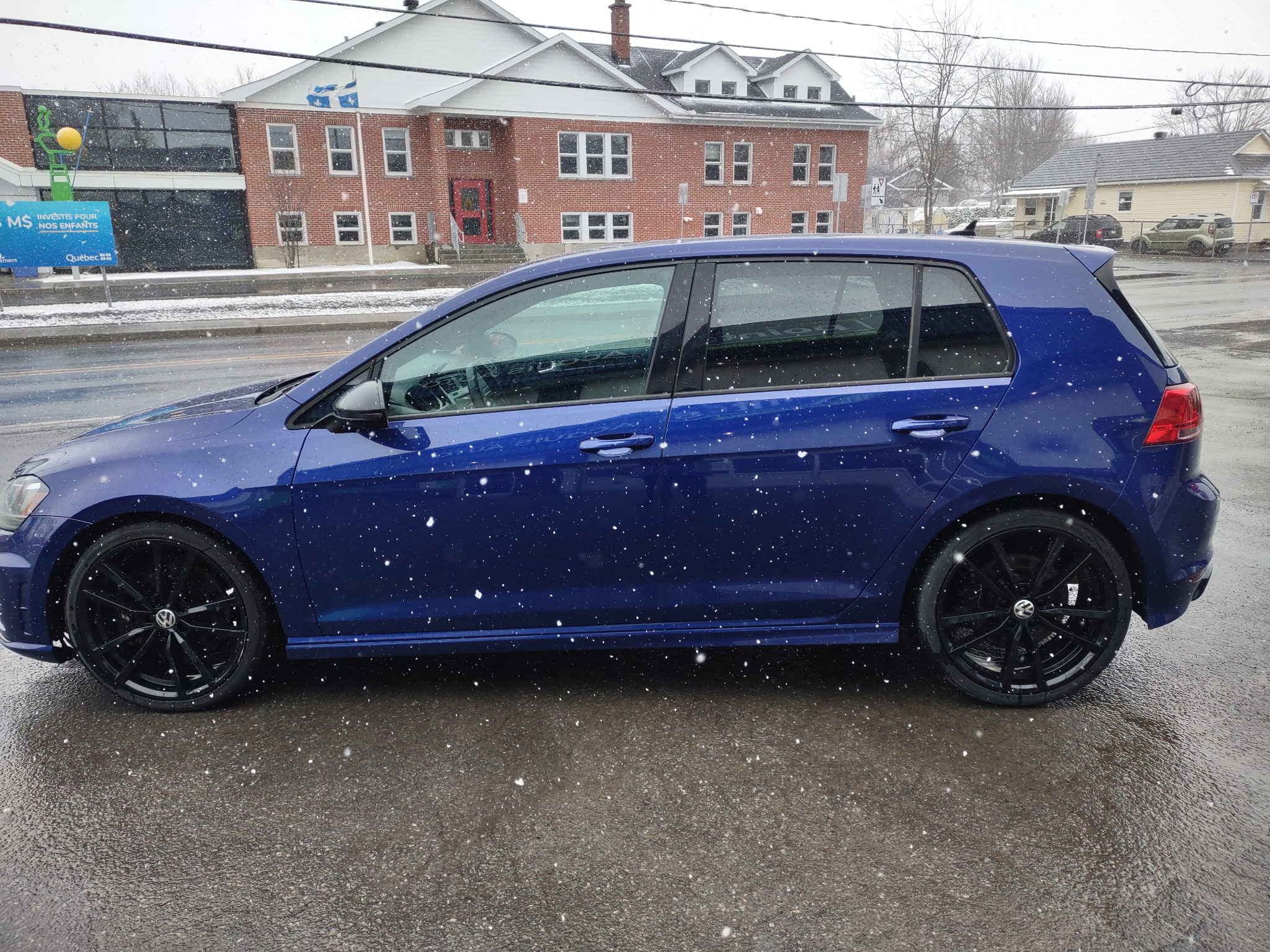 VOLKSWAGEN Golf R 2017 - Image 13