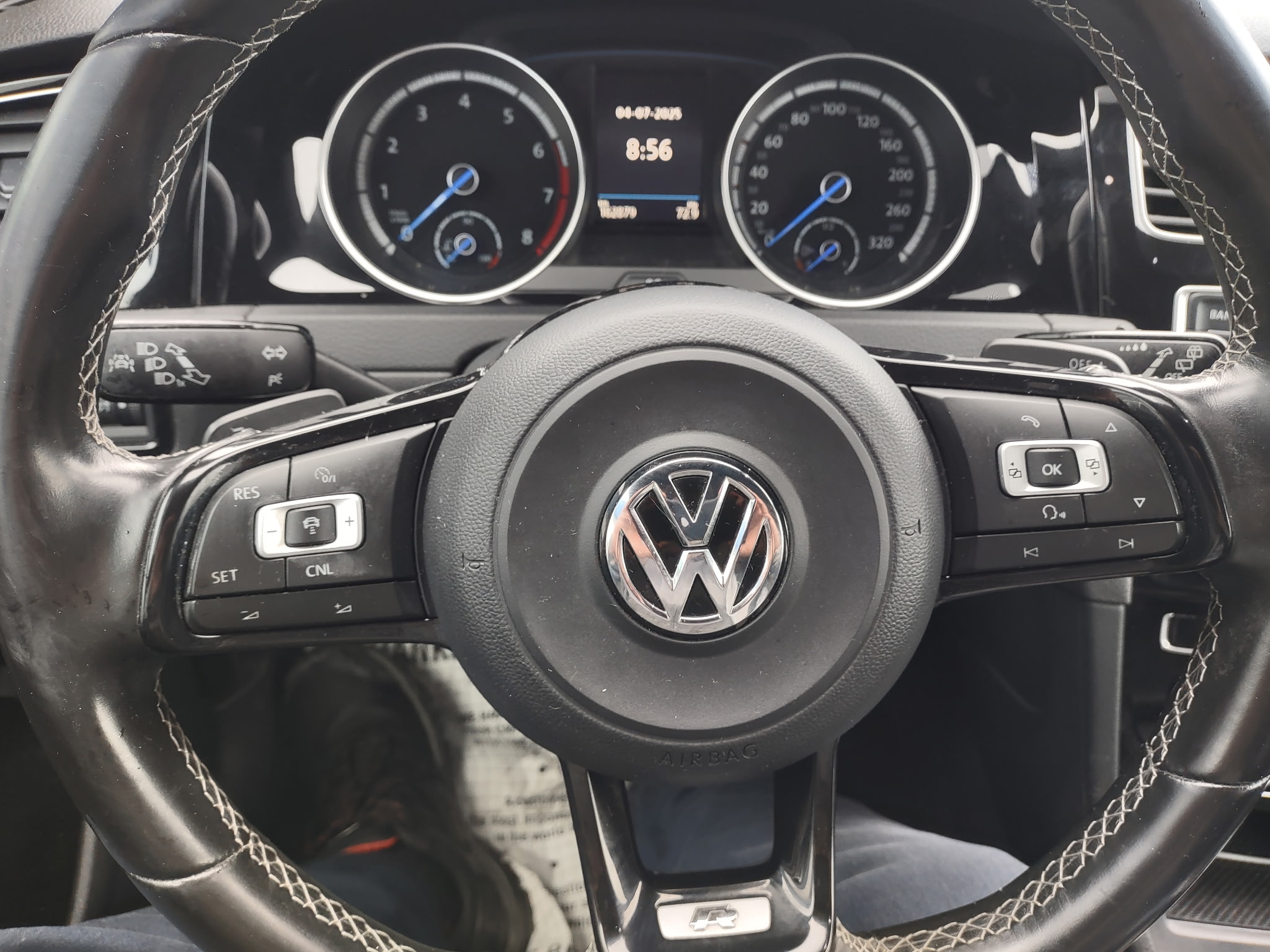VOLKSWAGEN Golf R 2017 - Image 3