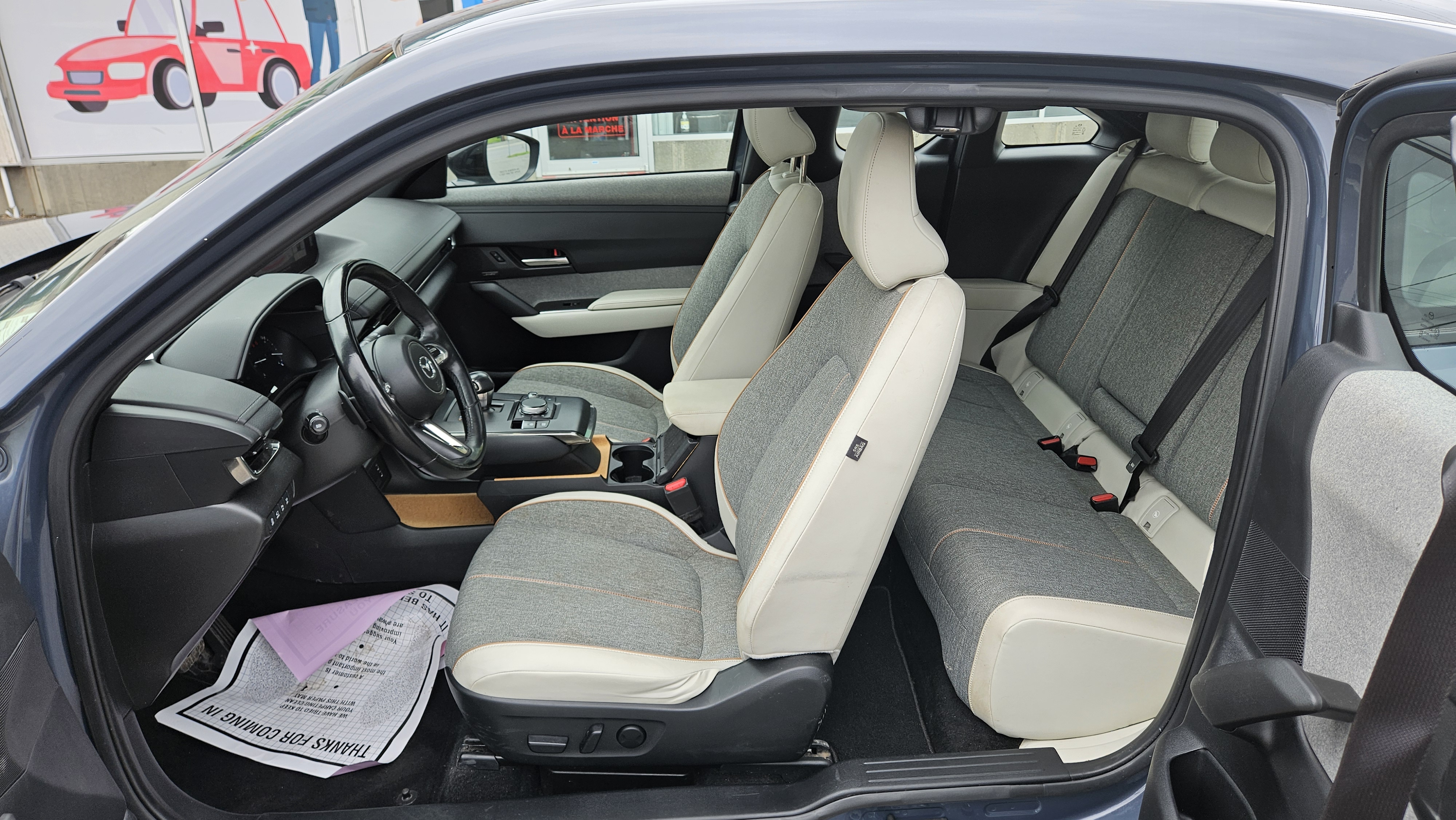 MAZDA MX-30 2022 - Image 8