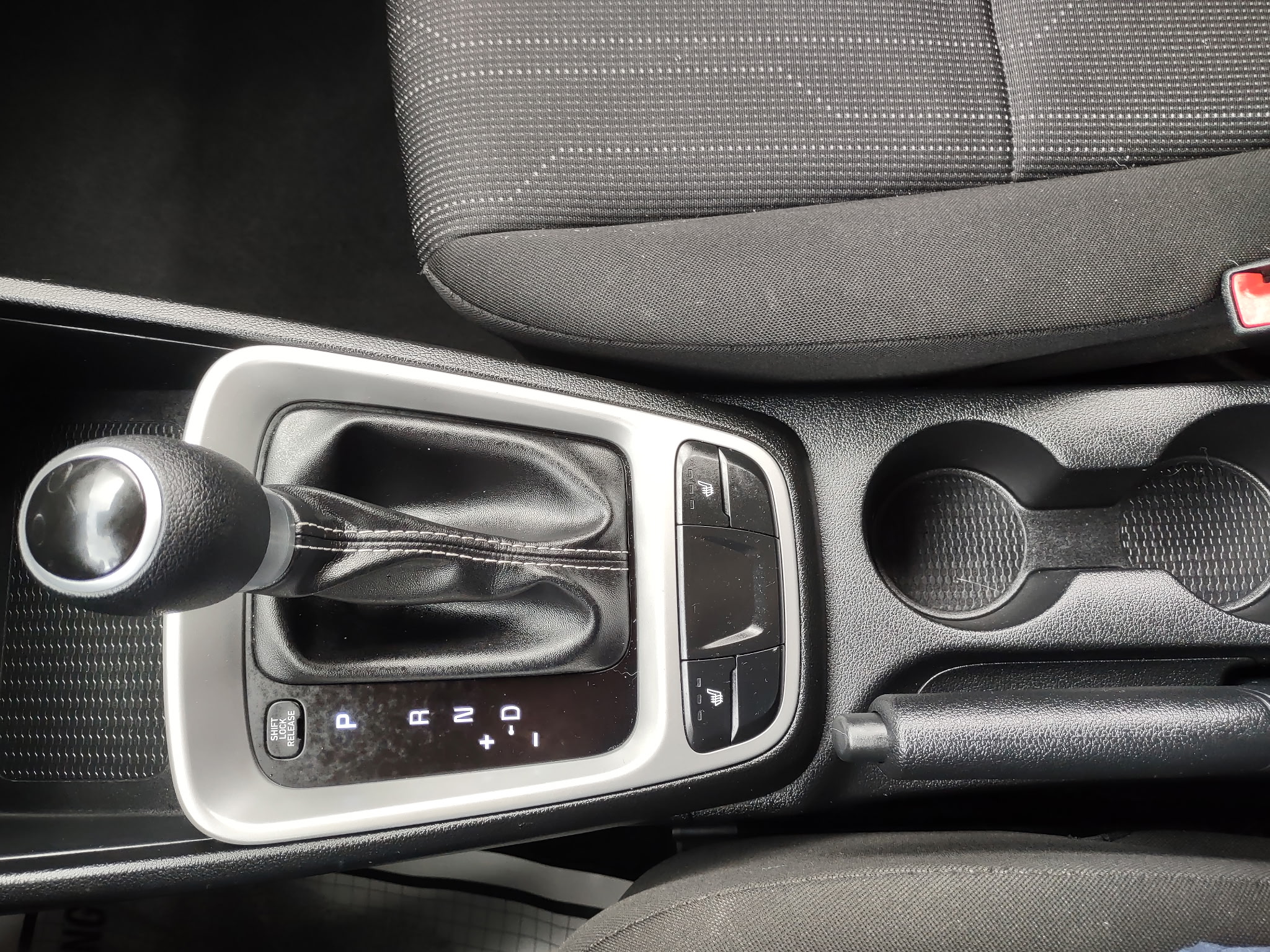 HYUNDAI Venue 2020 - Image 4