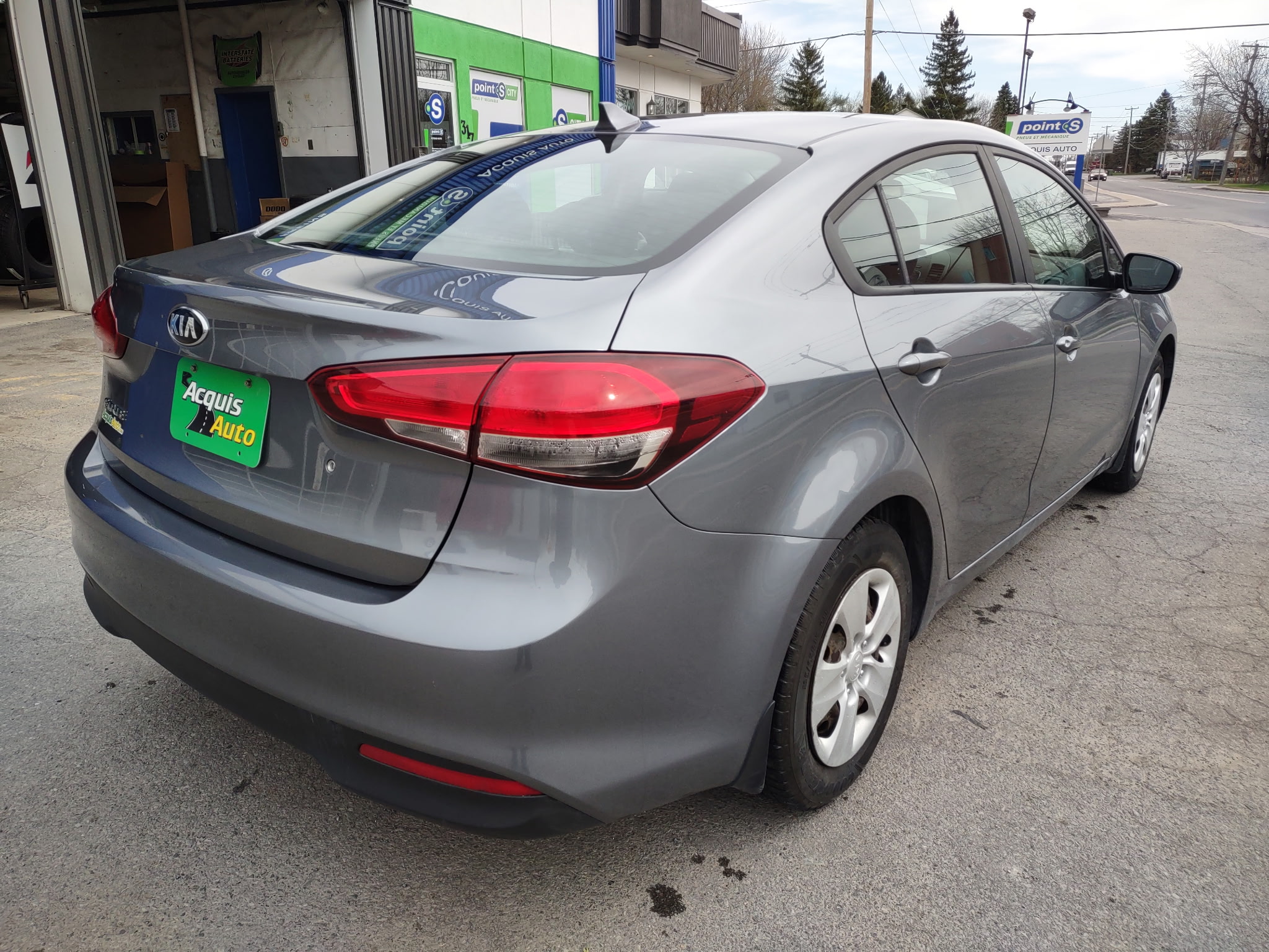KIA Forte 2017 - Image 13