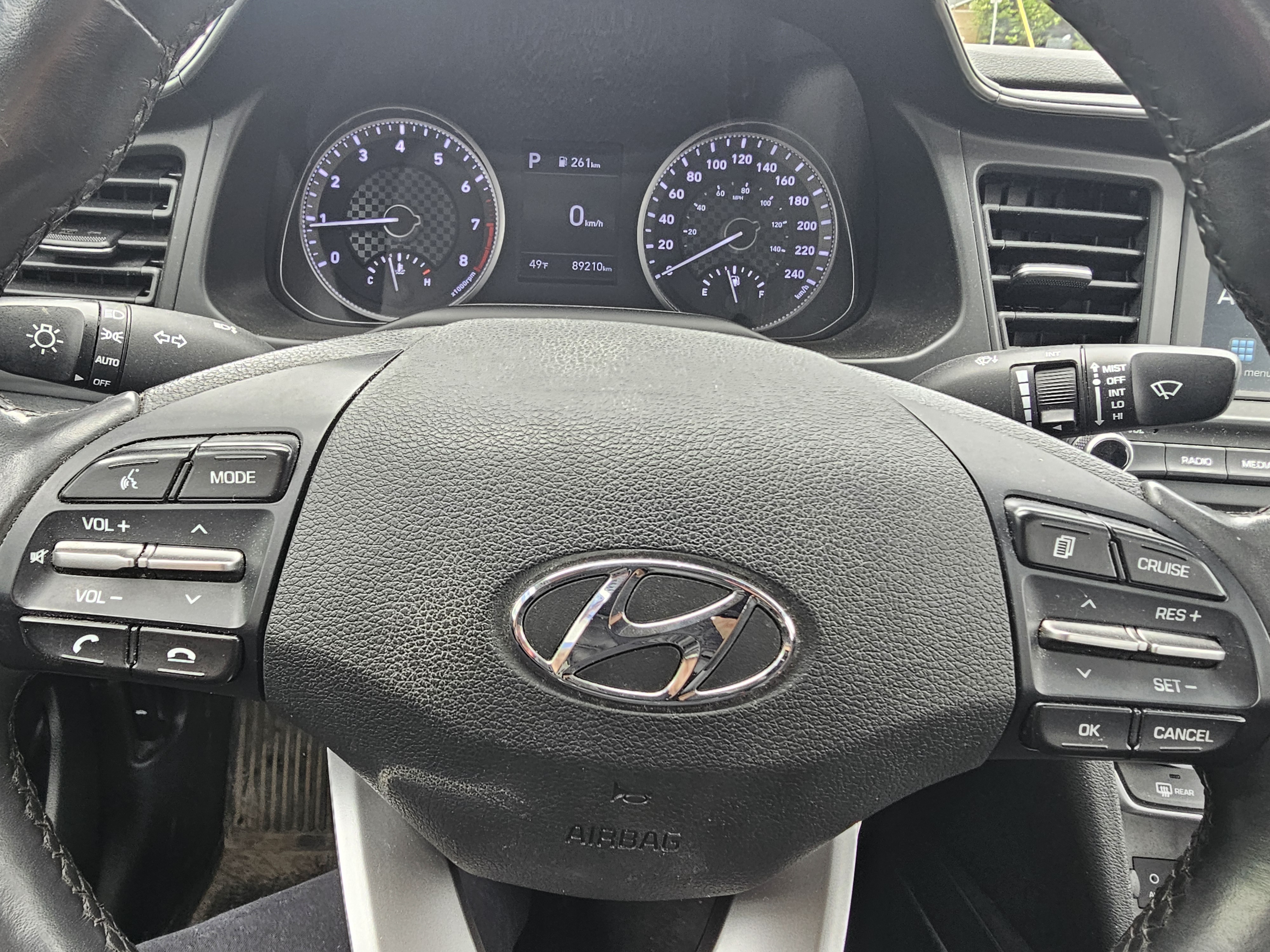 HYUNDAI Elantra 2020 - Image 11