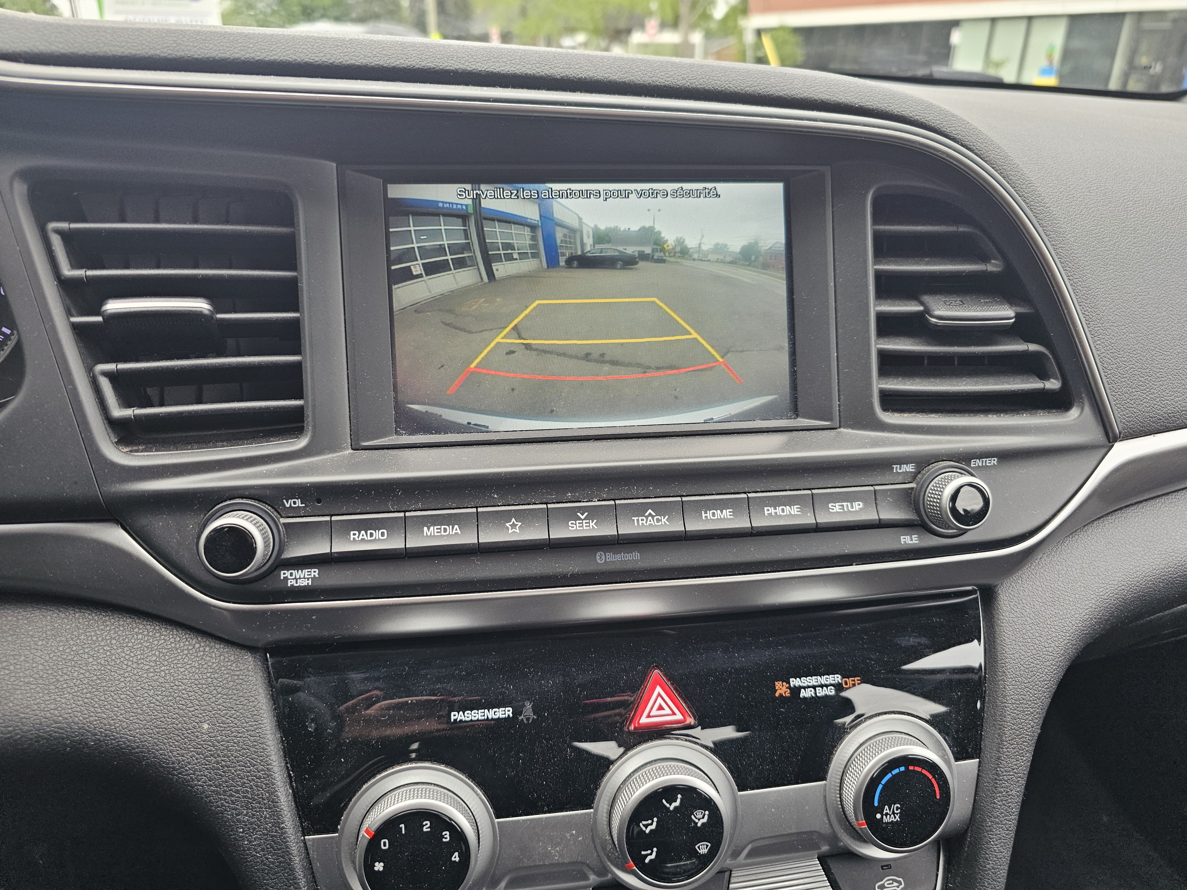 HYUNDAI Elantra 2020 - Image 3